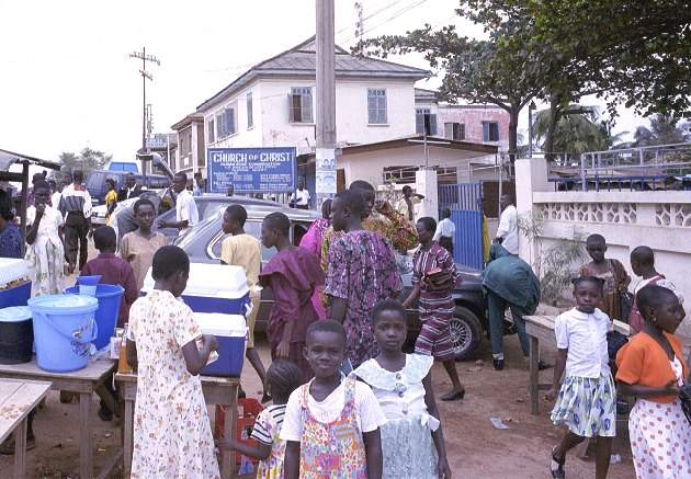 Front of Nsawam road Church of Christ - Accra - Ghana - October 2000