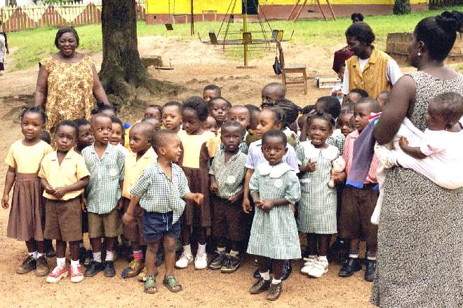 Christian School - Kumasi - preschool children - October 2000